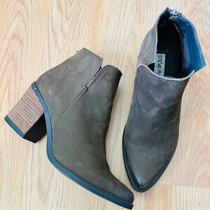 Steve Madden Women's Olive Ankle Boots